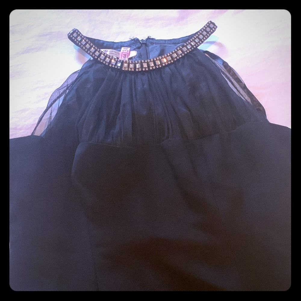 💎The perfect bling on your little black dress. 💎